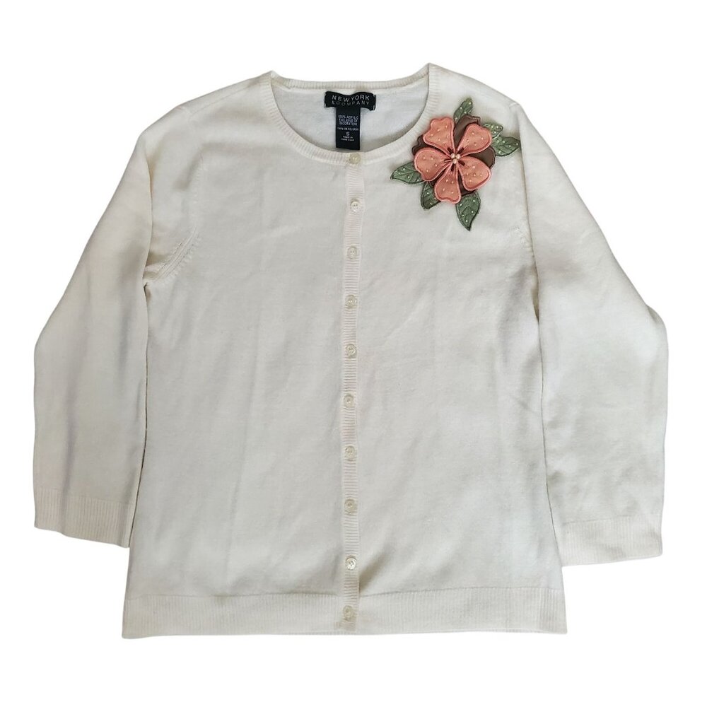 New York & Company Button-Front Flower Applique Cardigan Sweater White Small - Picture 3 of 11